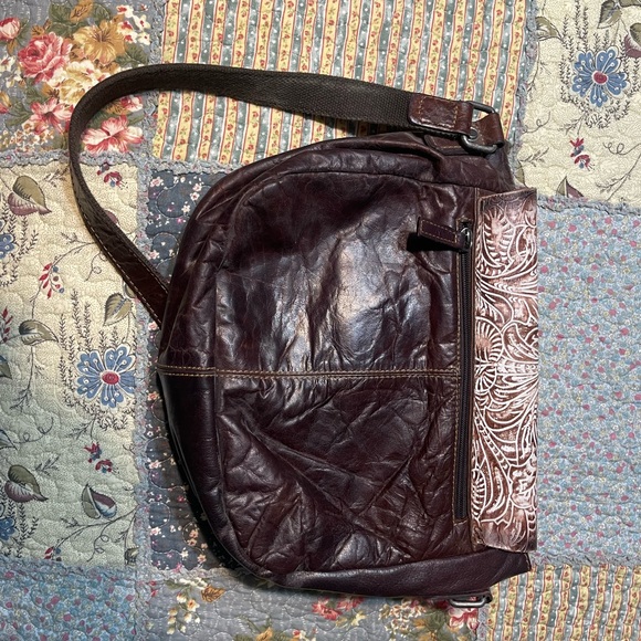 Jack Georges Leather Cross Body Bag - Picture 4 of 6